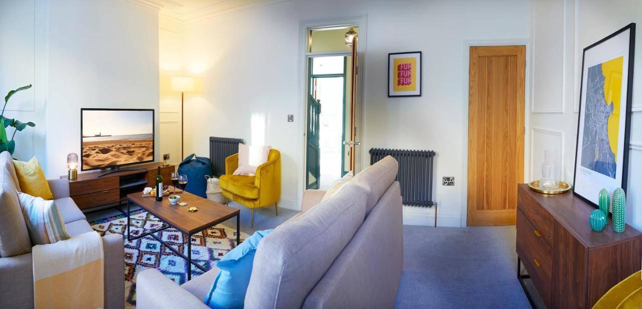Appartement The Stoop, Stunning Sea Views! à Scarborough Extérieur photo