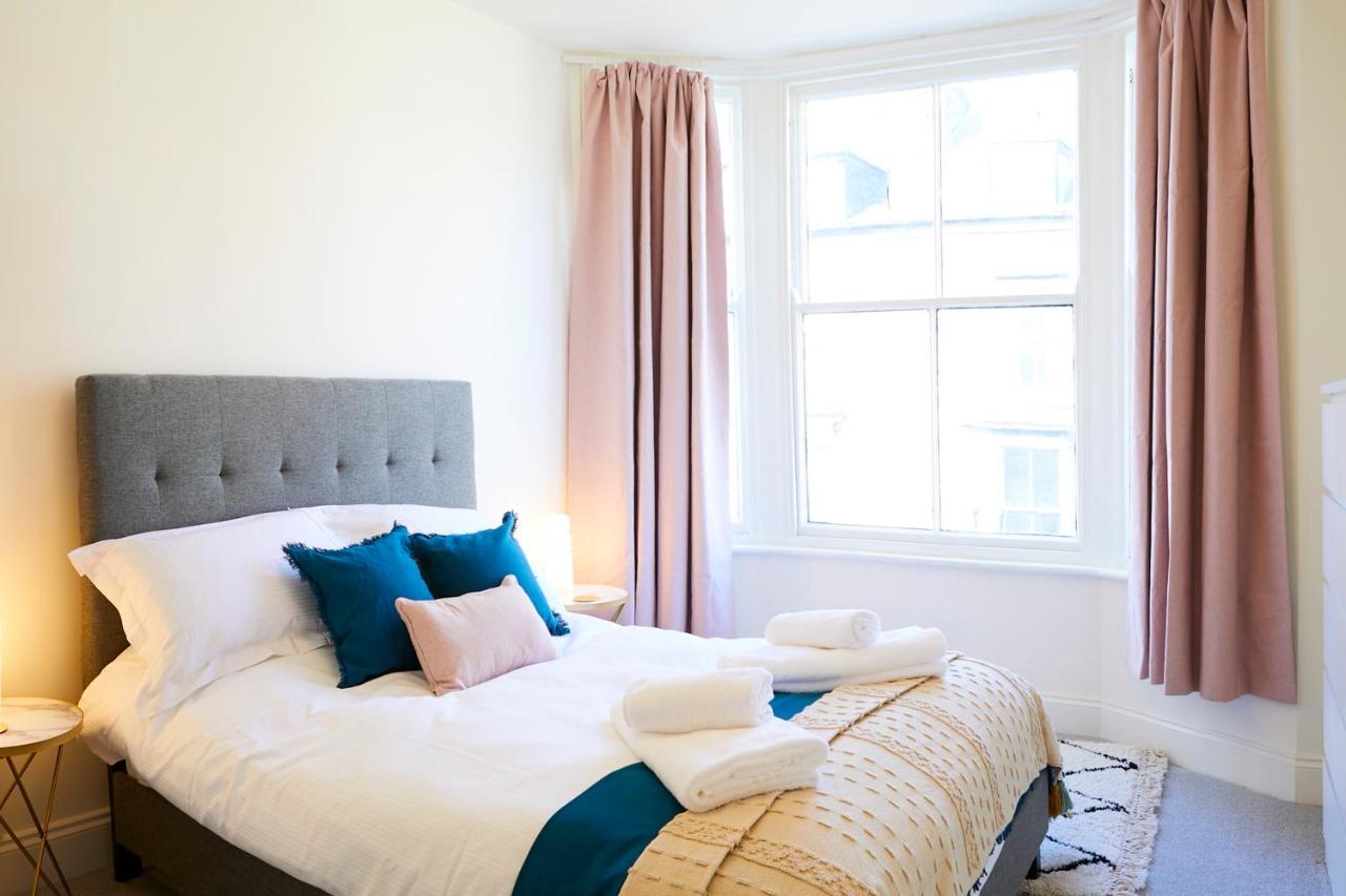 Appartement The Stoop, Stunning Sea Views! à Scarborough Extérieur photo